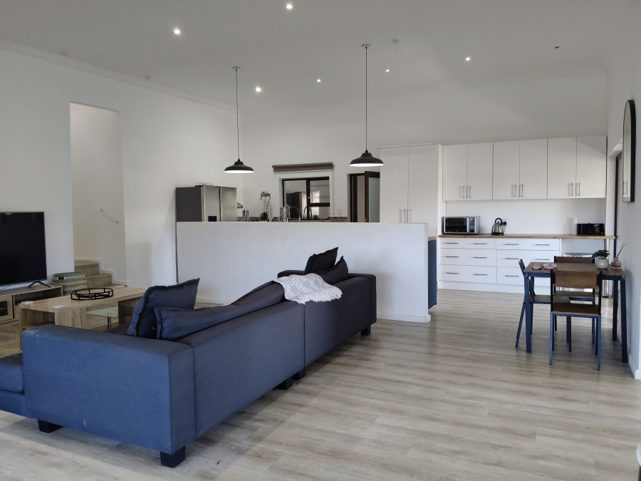 4 Bedroom Property for Sale in C Place Eastern Cape